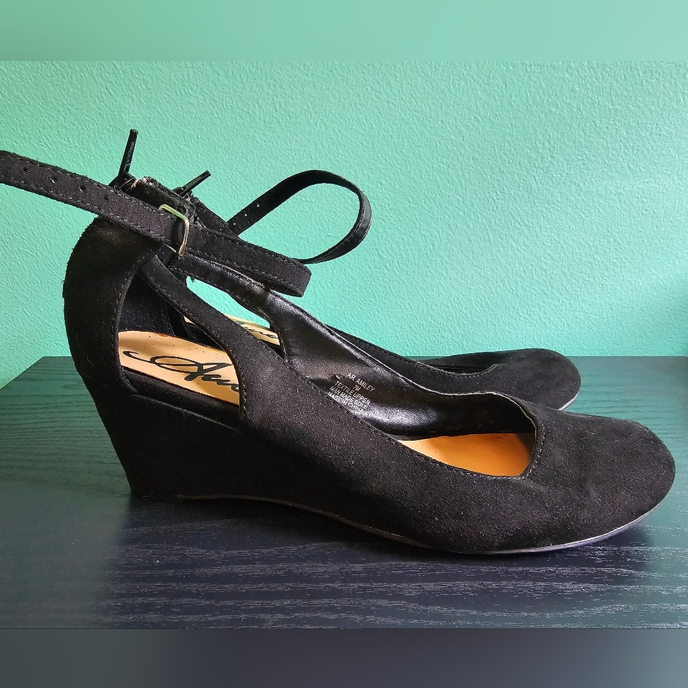 American Rag Black Suede Wedges Women's Size 7